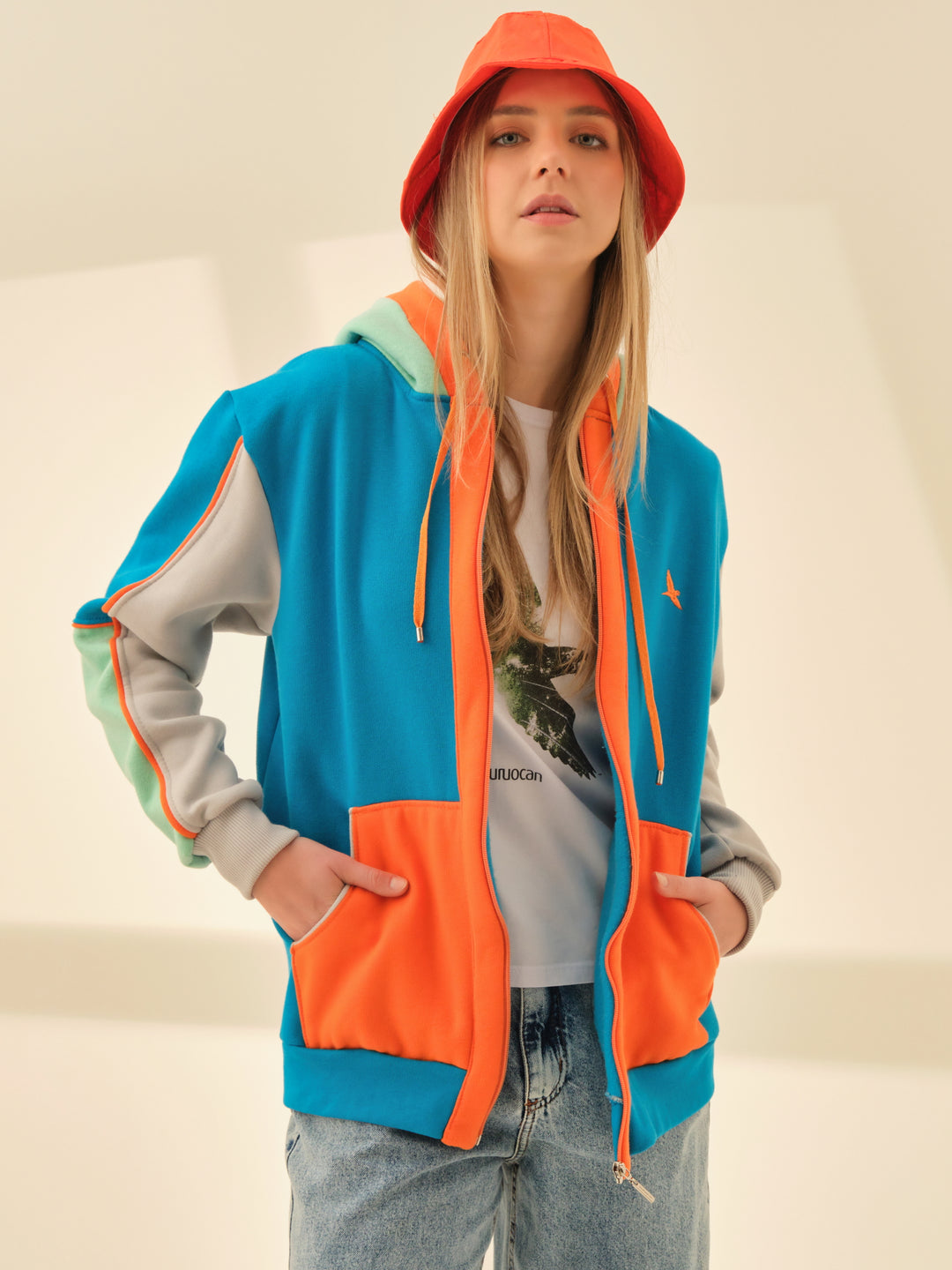 Aiuruocan Colors Blue Grey Women's Hoodie
