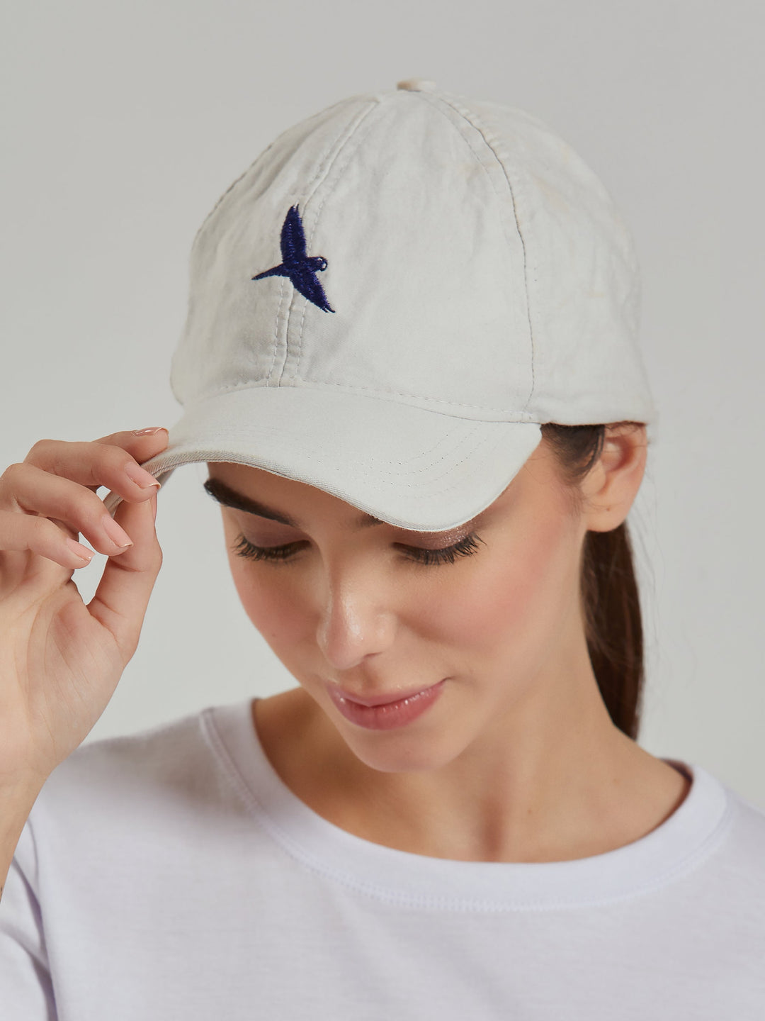 Aiuruocan Women's White Cap Aiuruocan