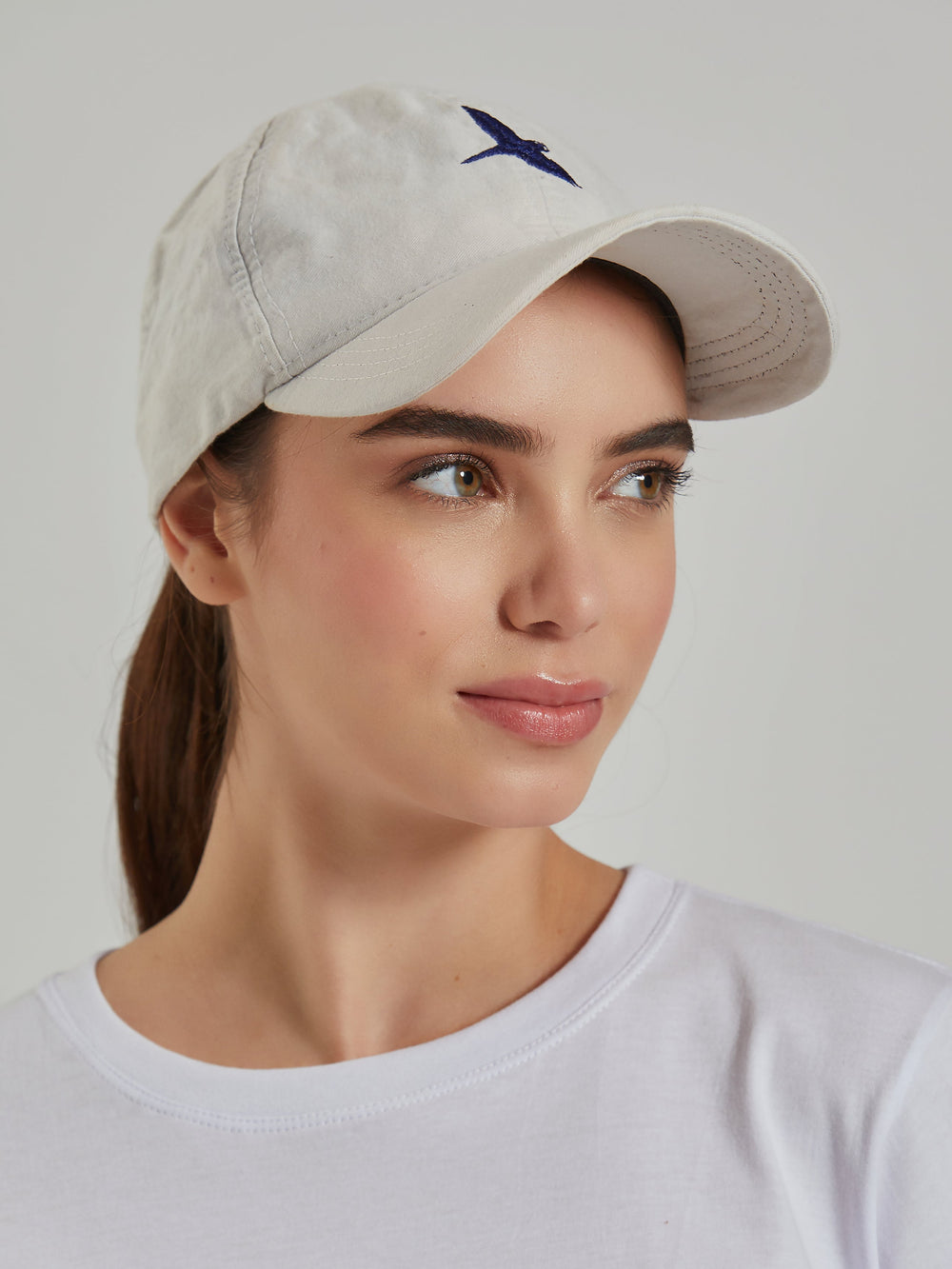 Aiuruocan Women's White Cap Aiuruocan