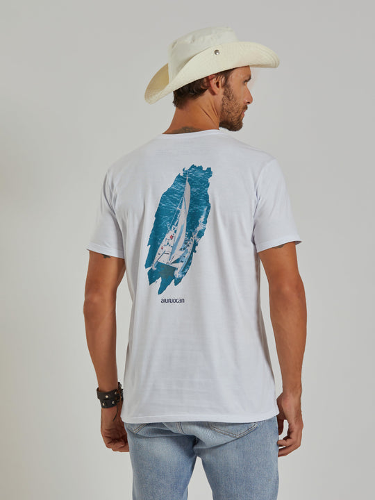 Catamaran Men's White T-Shirt Aiuruocan