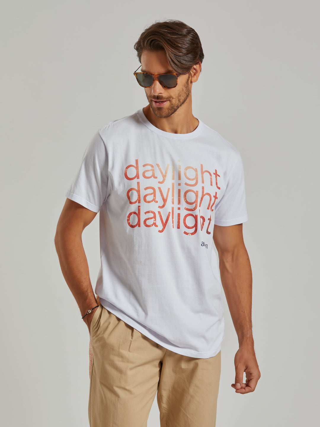 Daylight Men's White T-Shirt Aiuruocan