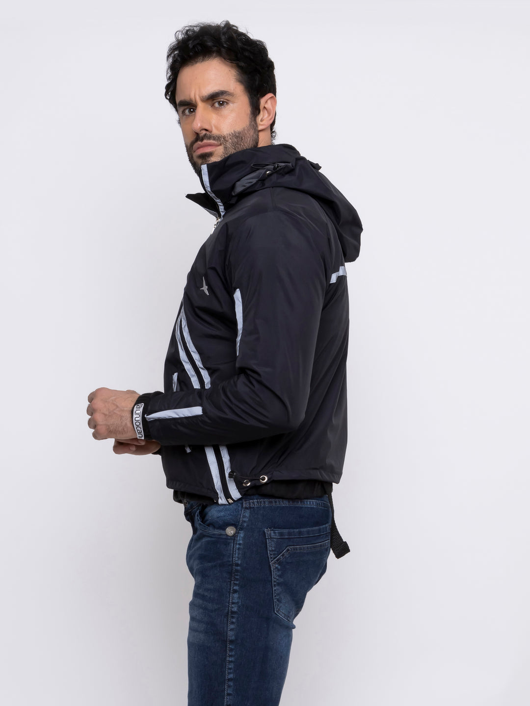 Aiur Black Windbreaker